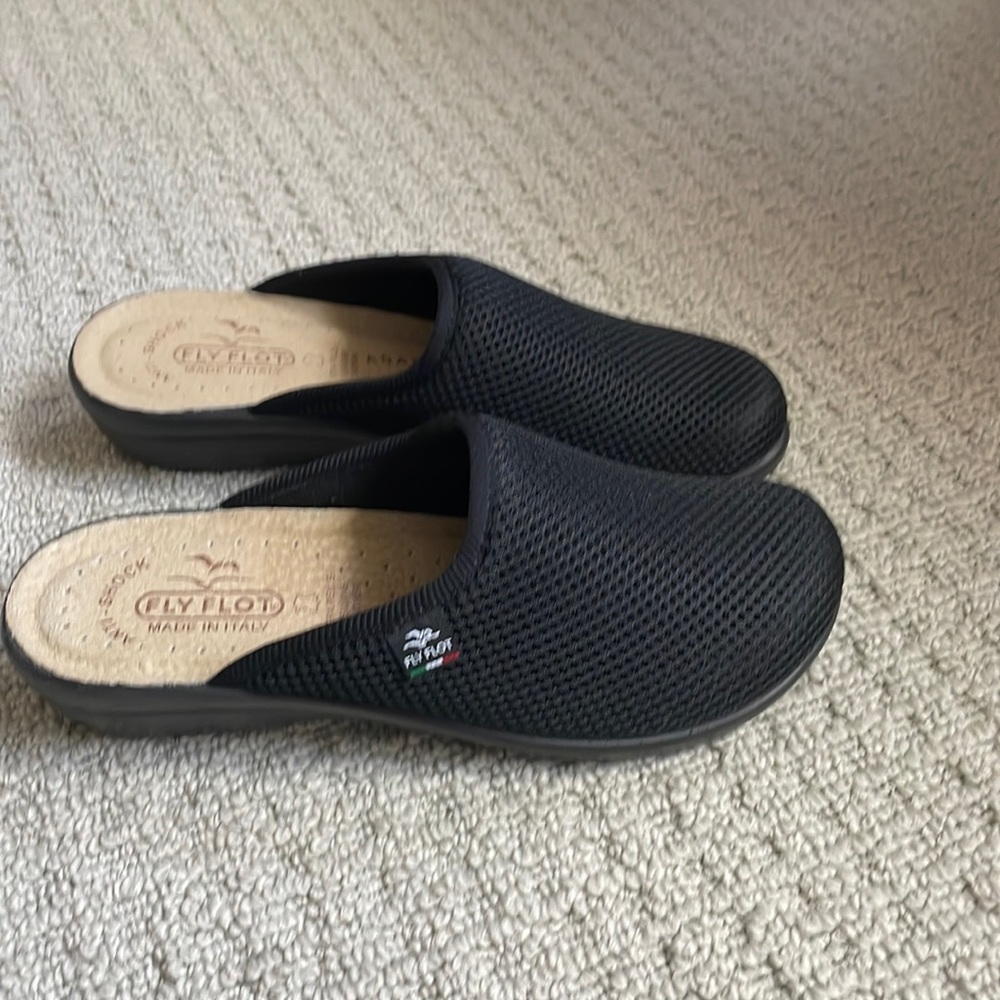 EUC Fly Flot Mesh Clogs